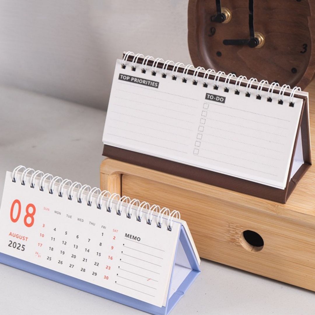 Simple Desk Calendar 2025-2026 - Office Stationery Supply List avaliação e preço
